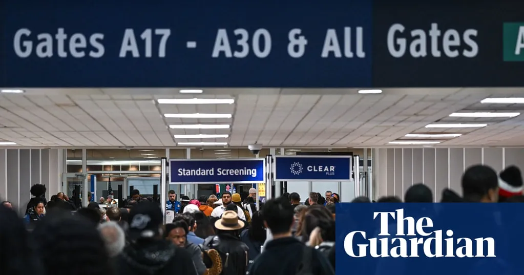 Travelers in US continue to face delays at airport security amid DHS shutdown
