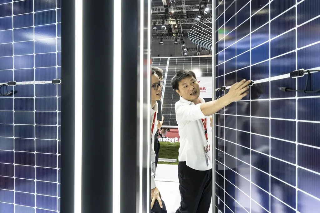 China Clean Tech Exports Jump Amid Global Energy Disruption