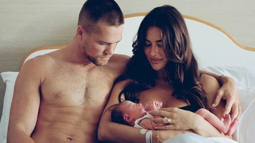 Harry Himmelberg and his wife Taylia Sarris welcome their first child