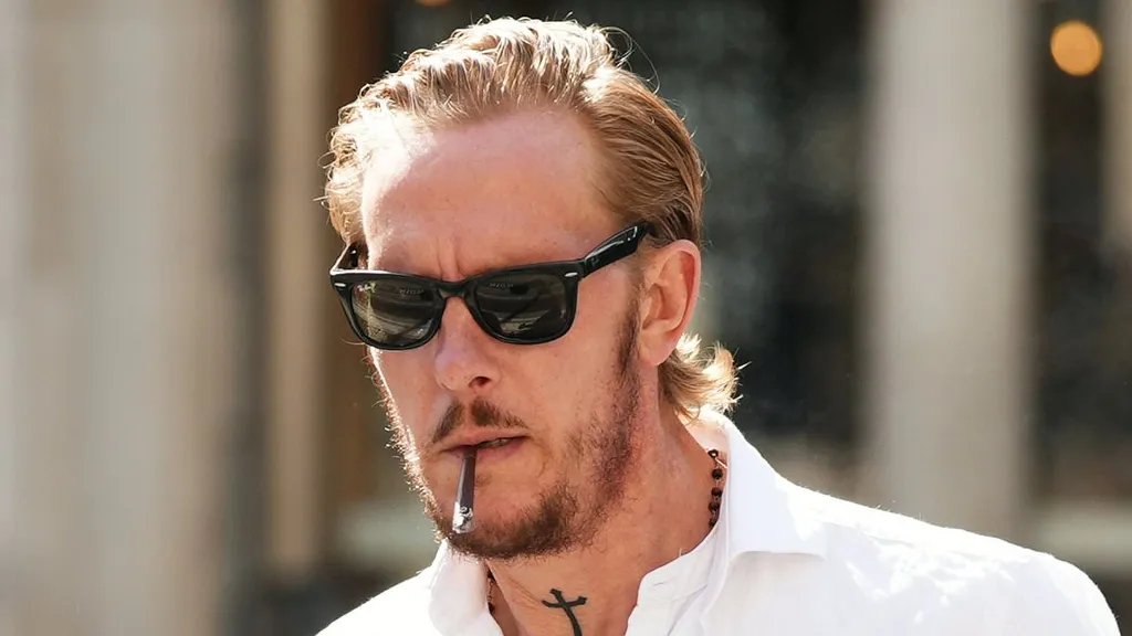 Laurence Fox's 'paedophile' post not taken 'seriously', court hears