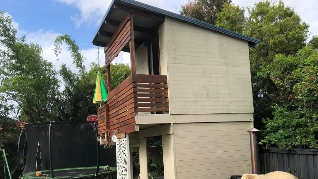Aussie threatened with a $740,000 fine after building cubby house