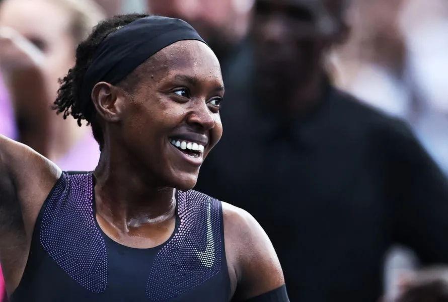 Faith Kipyegon Sets New World Best In The Mile