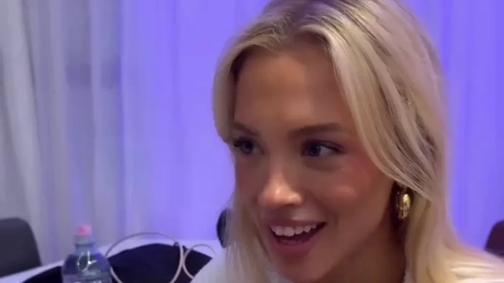 Tammy Hembrow calls up her ex Reece Hawkins for a 'goodnight' chat