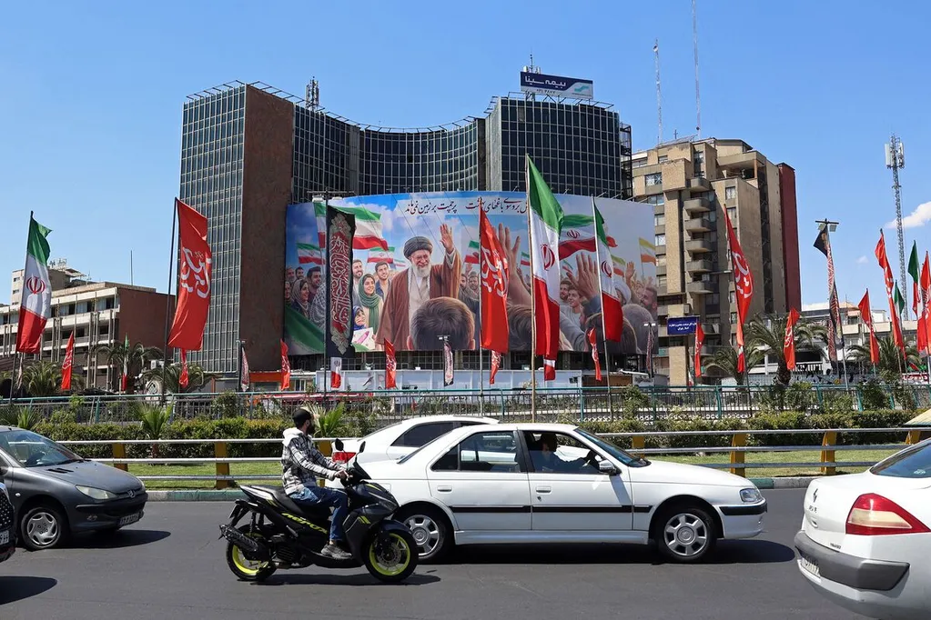 Iran Offers Limited Internet in Rare Move to Stem War Losses