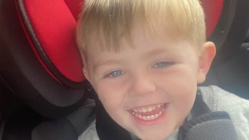 Authorities missed FOUR chances to save boy, 5,  murdered by mother