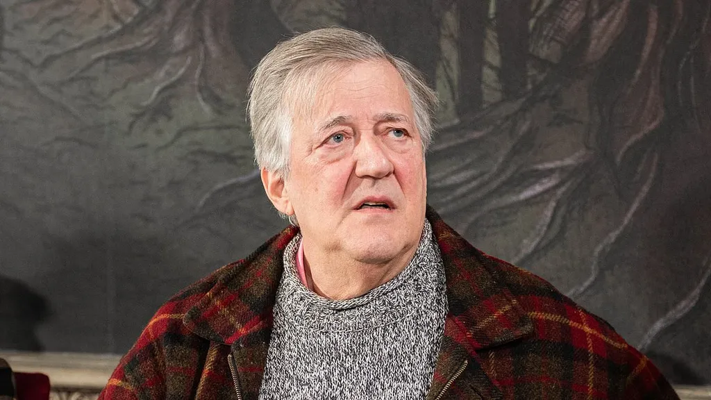 Stephen Fry left 'embarrassed' after grilling about sexual preferences