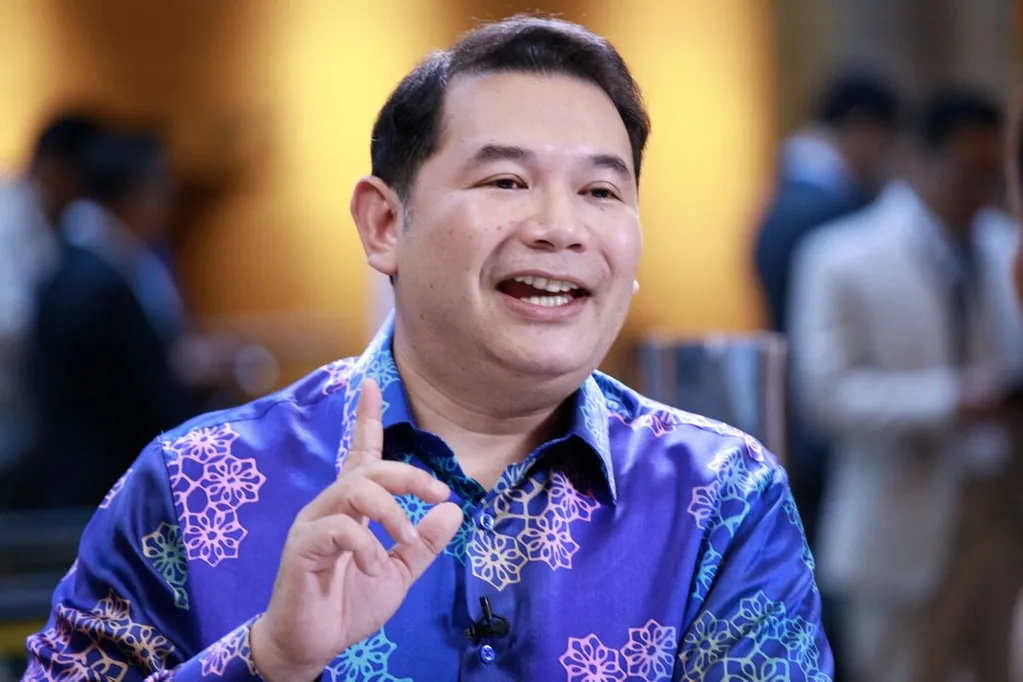 Malaysia's Anti-Graft Agency to Quiz Ex-Minister Over Arm Deal