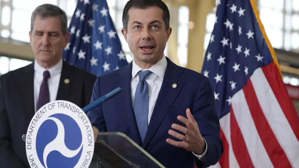 Pete Buttigieg 