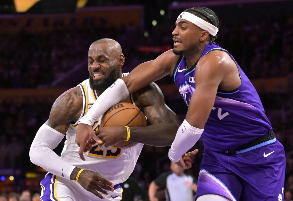 The Lakers still have hope for the playoffs, even without Luka Doncic and Austin Reaves for now