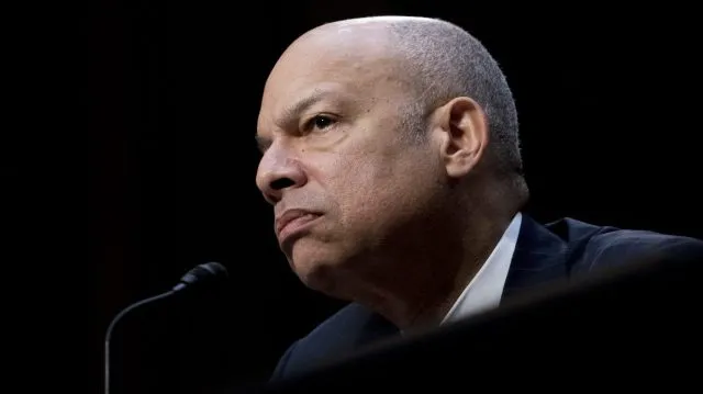 Obama-era DHS chief says 'we've got to stop with these funding fights'