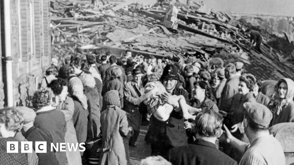 Aberfan disaster photographer wishes he had never taken famous image