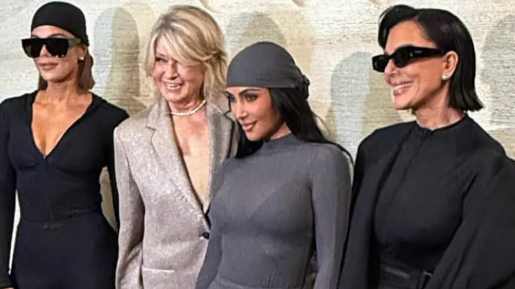 Martha Stewart parties with Kim Kardashian and her famous family at...
