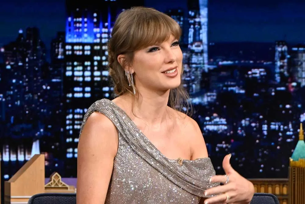Taylor Swift Sparkles in $2,146 Crystal-Covered Mini Dress at 'The Tonight Show Starring Jimmy Fallon'