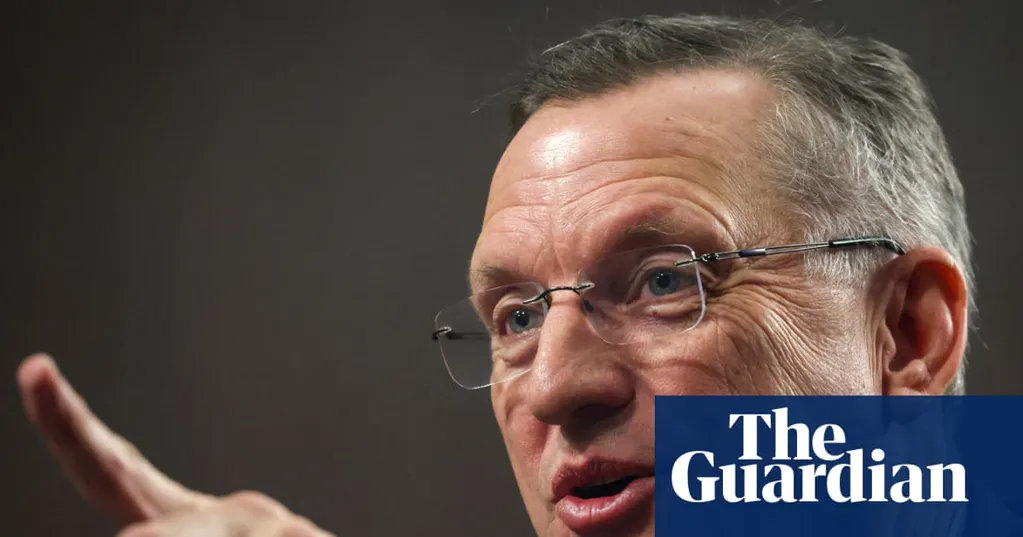 Democrats deride veterans affairs secretary for repeating false claims about Alex Pretti's killing