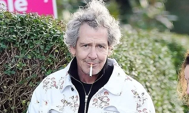 Ben Mendelsohn doesn't look like this anymore!