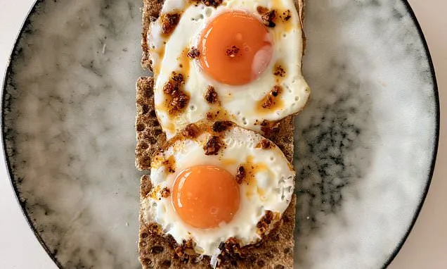 Fryvita? Odd new trend has Gen Z men eating fried eggs on Ryvita