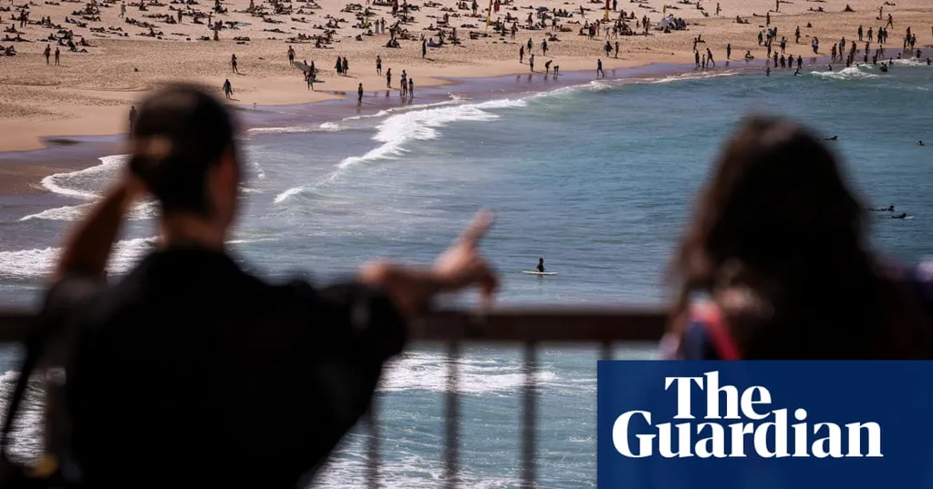 Alarm as Australia records 'gobsmacking' hot August temperatures