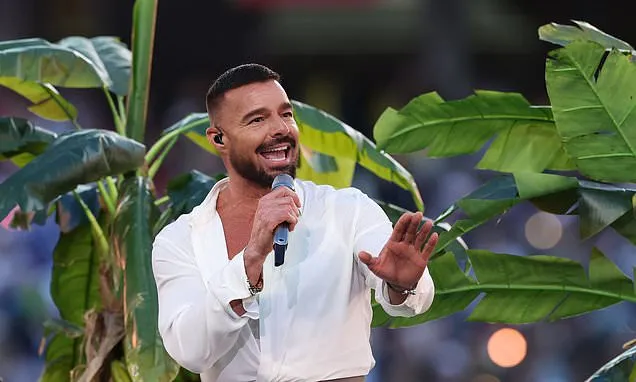 Plastic surgeons weigh in on Ricky Martin's Super Bowl appearance