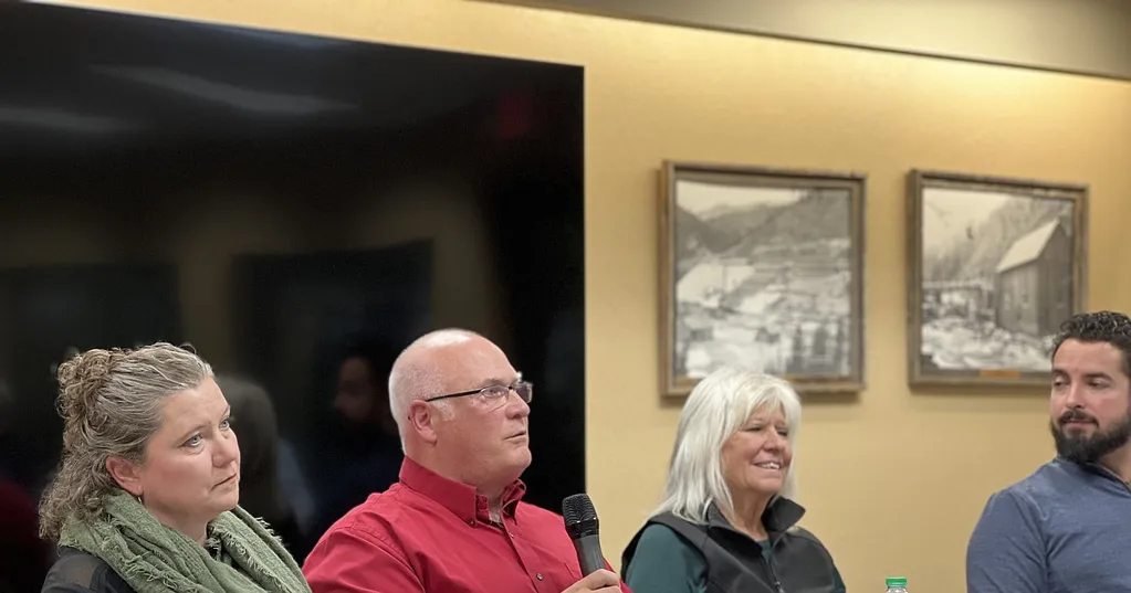 Key issues discussed at Wallace candidate forum
