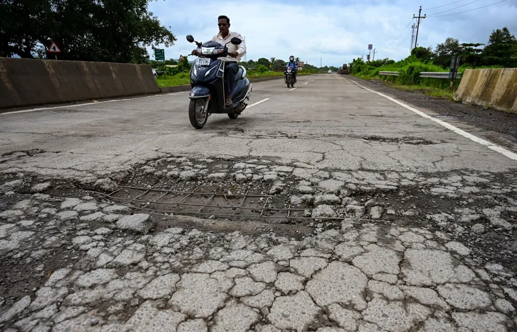 Megacity Mumbai Votes to Fix Ailing Infrastructure for Millions