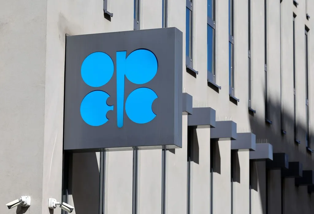 OPEC+ Meeting Offers Chance to Show Unity After UAE's Shock Exit