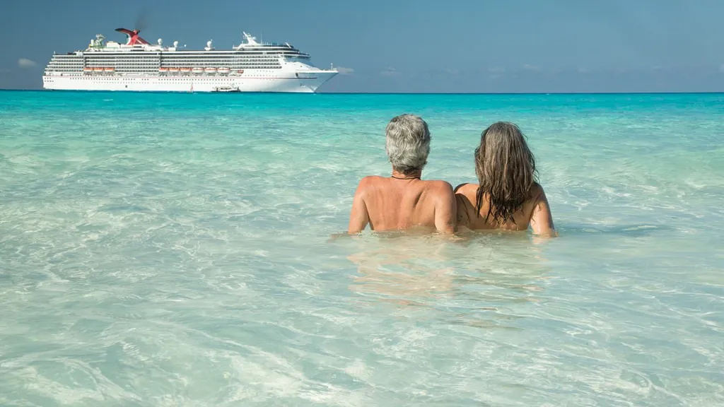 Nude cruise worker reveals important rule passengers have to follow