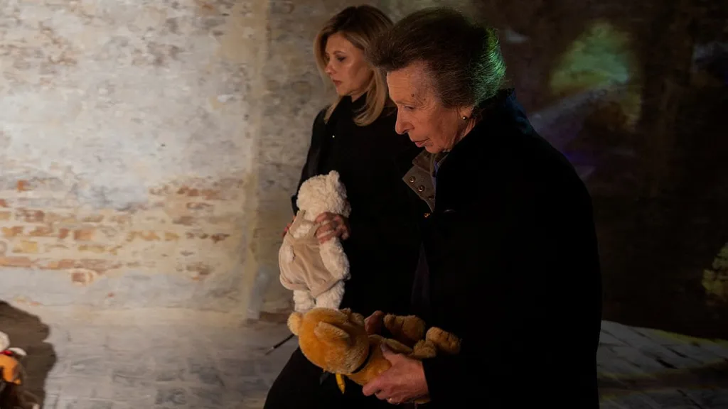 Princess Anne leaves very personal tribute during secret Ukraine visit