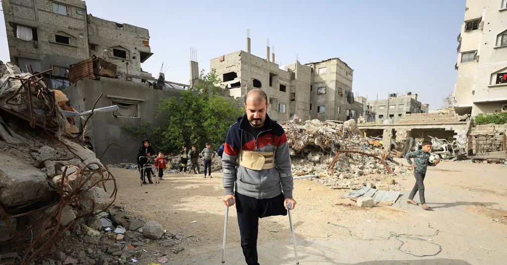Gaza's war amputees short of prostheses under Israeli restrictions