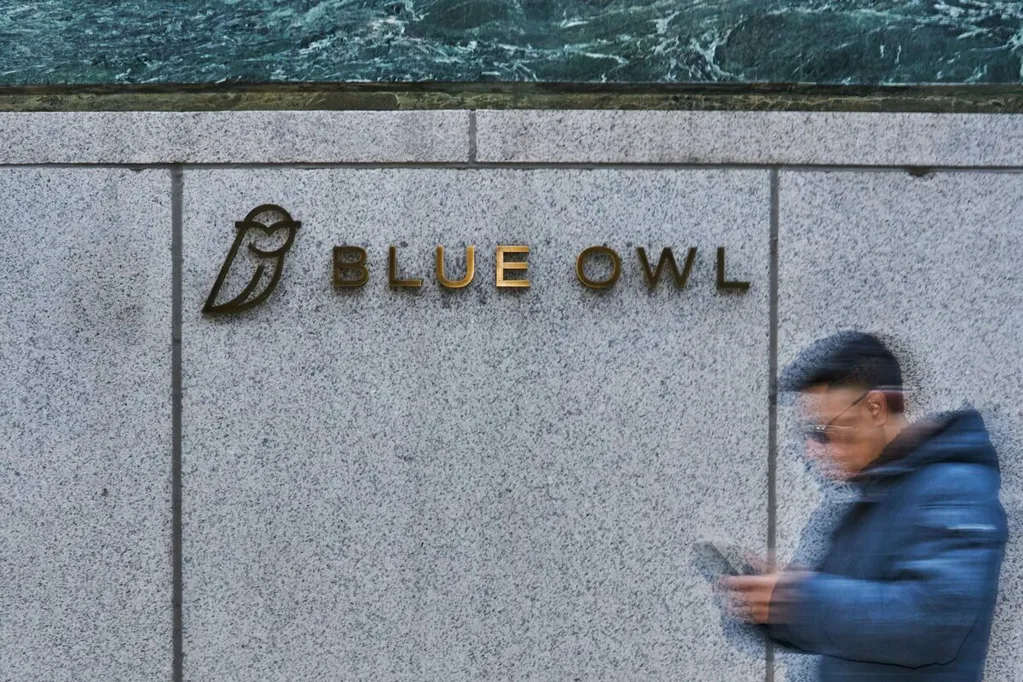 Blue Owl Leads $750 Million Debt Deal for Vista Nexthink Buyout