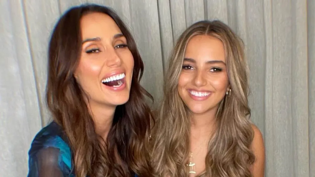 Snezana Wood's daughter Eve breaks down in heartbreaking viral video