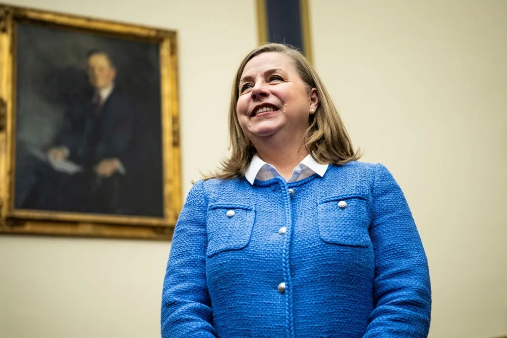 Fed Gives Banks a Break on Some Prior Warnings