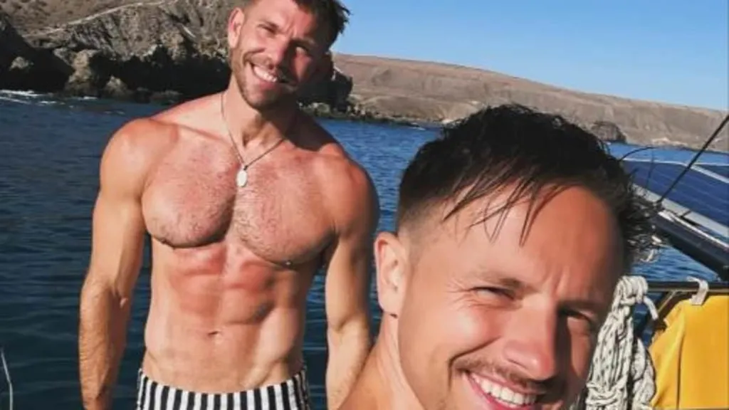 Noughties boyband stars strip down to their Speedos