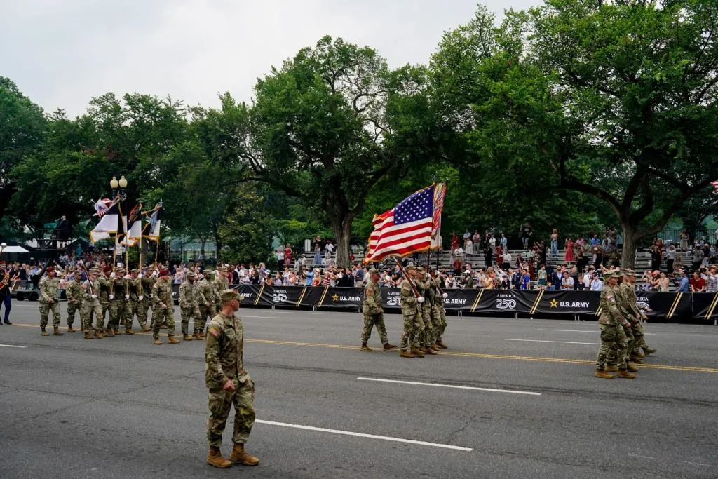 Honoring soldiers in the Flag Day Parade: Letters to the Editor  -- ...