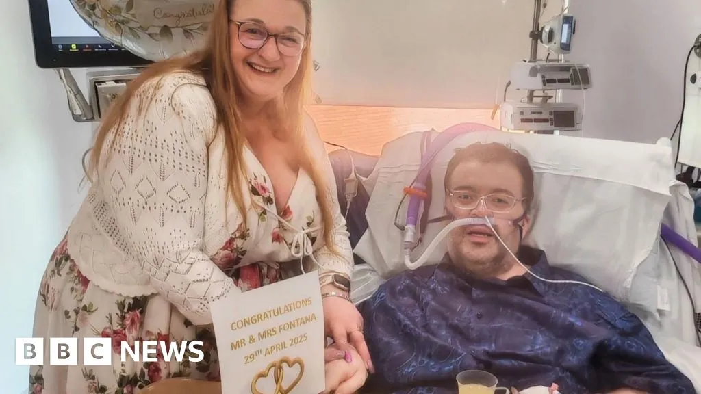 'Love conquers all' - Wakefield couple marry on intensive care unit