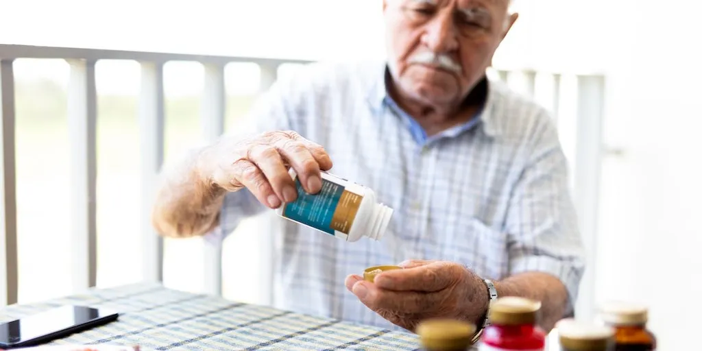 New vitamin compound shows promise for reversing Alzheimer's damage to the brain