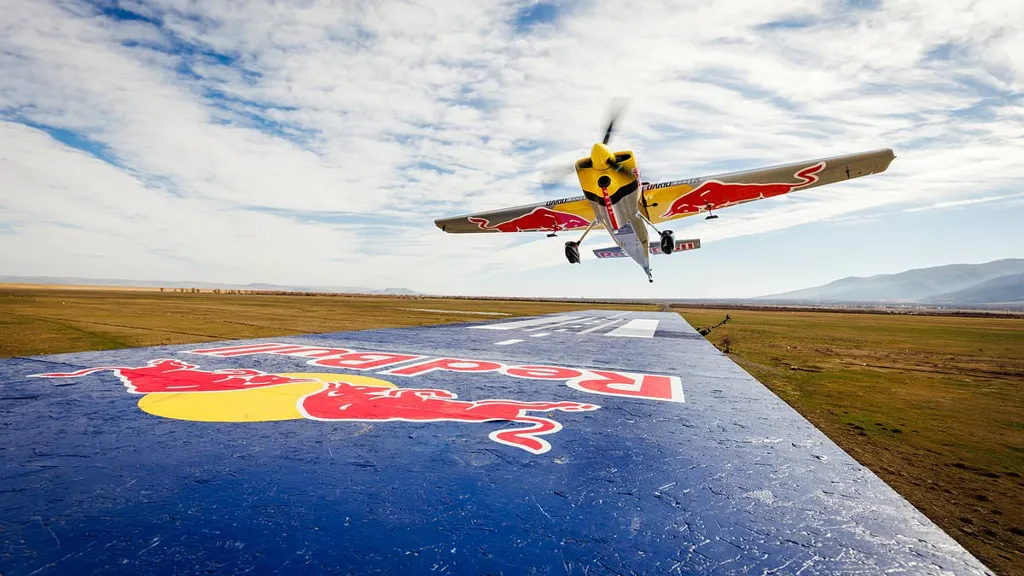 Watch the moment pilot lands a plane on a TRAIN travelling at 75mph