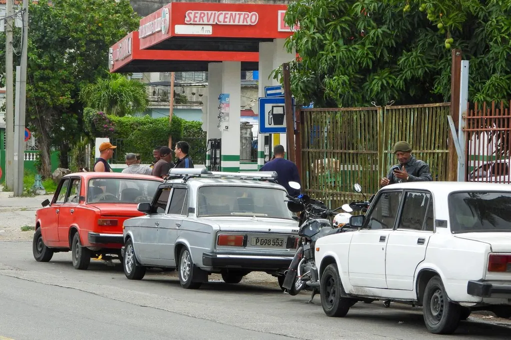 Cuba Signals Openness to US Talks as Fuel Runs Perilously Short