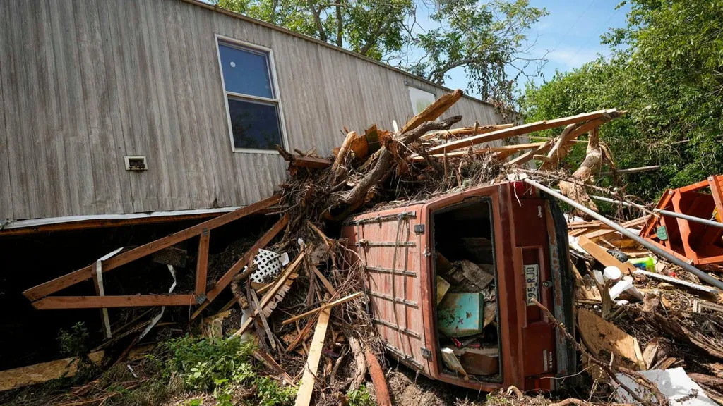 Leander mayor voices frustration with Travis County's flood response