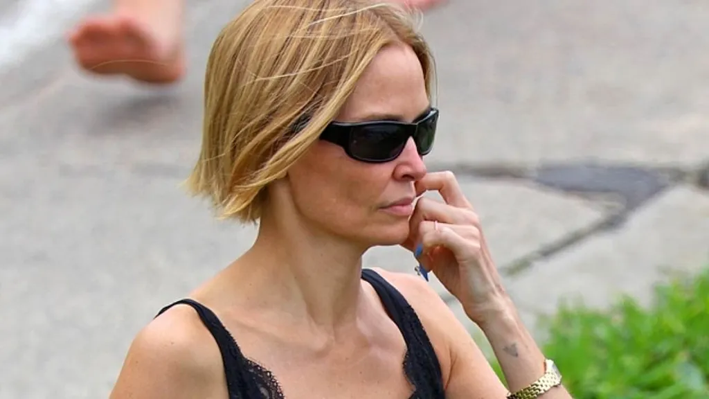 Lara Worthington reunites with brother Josh Bingle