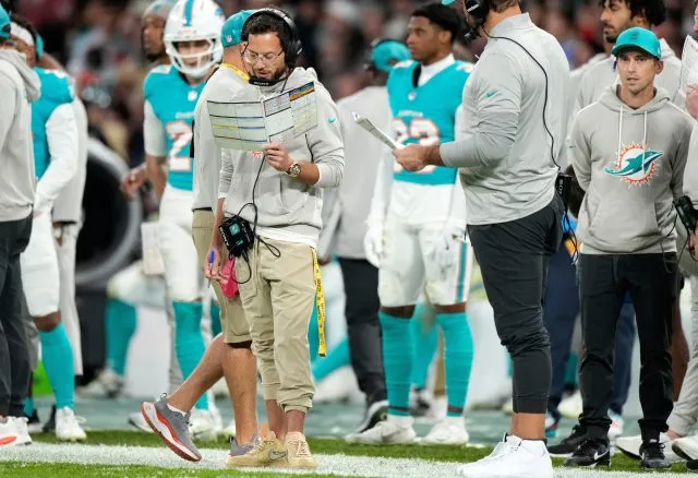 Former Dolphins coach Mike McDaniel to interview for Buccaneers OC job