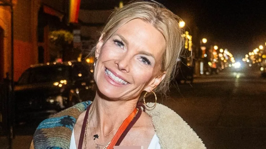 Scott Wolf's estranged wife Kelley enjoys wine and cigarettes