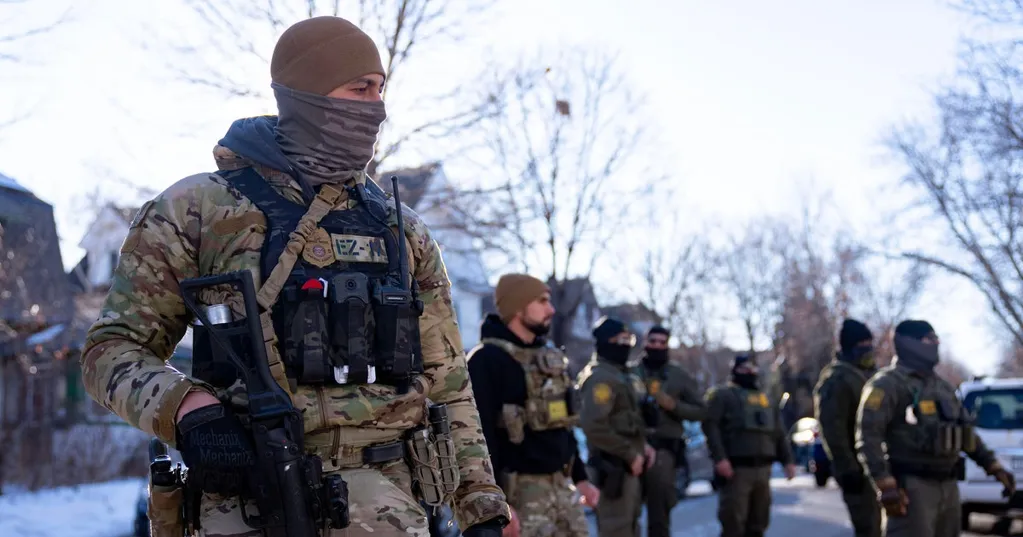 1,500 active-duty soldiers placed on standby for possible deployment to Minneapolis