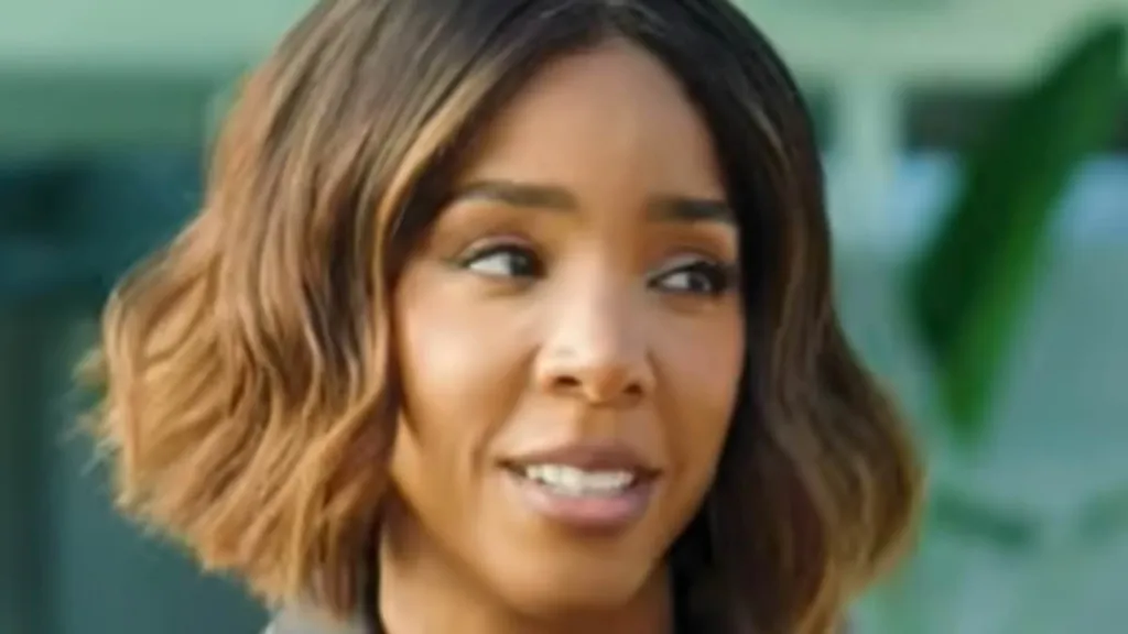 Kelly Rowland leaves fans in hysterics with Beyonce roast