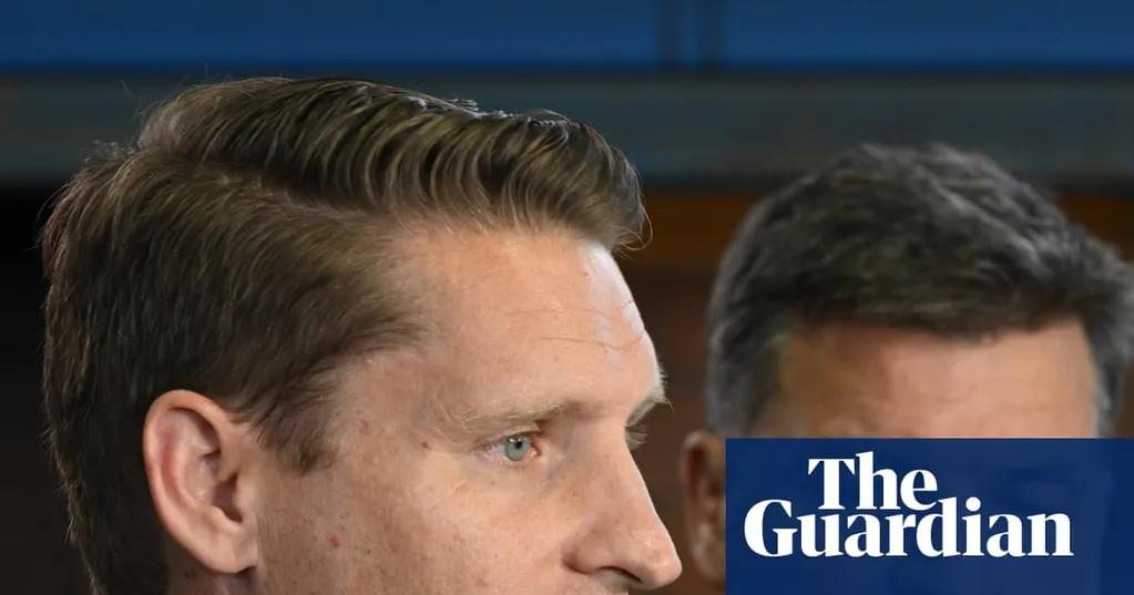Andrew Hastie open to 25% tax on gas profits and says multinationals have 'had a really good run' on Australian wealth