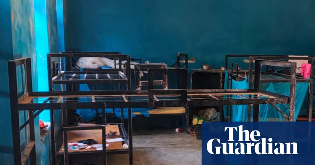 Security fears rise in Nigeria after more than 300 schoolchildren kidnapped
