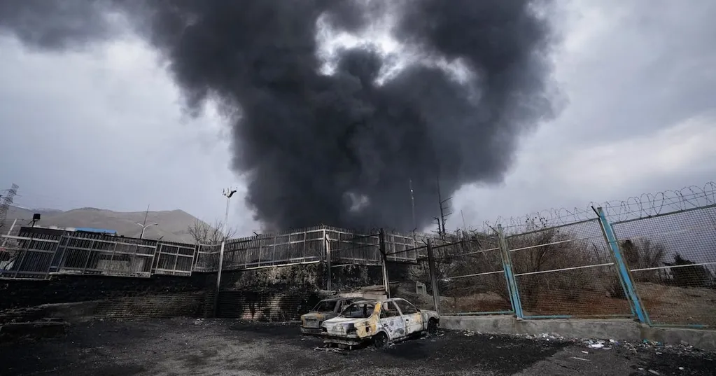 House rejects effort to withdraw U.S. forces from the Iran war as Republicans stick with Trump