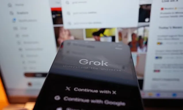 Musk hits out at 'fascist´ UK as row over X and its Grok AI escalates