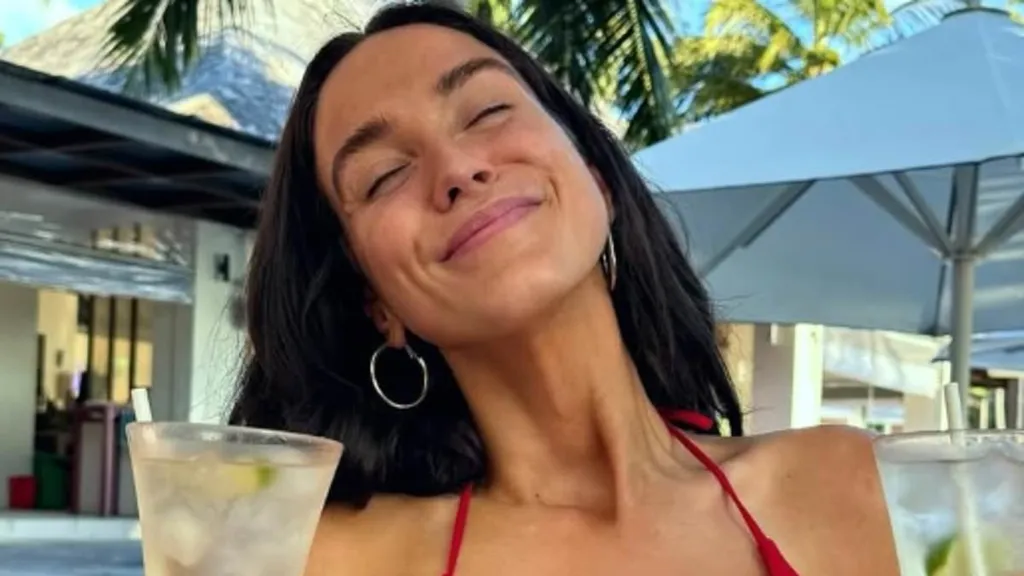 Vicky Pattison looks incredible in red bikini during Maldives getaway