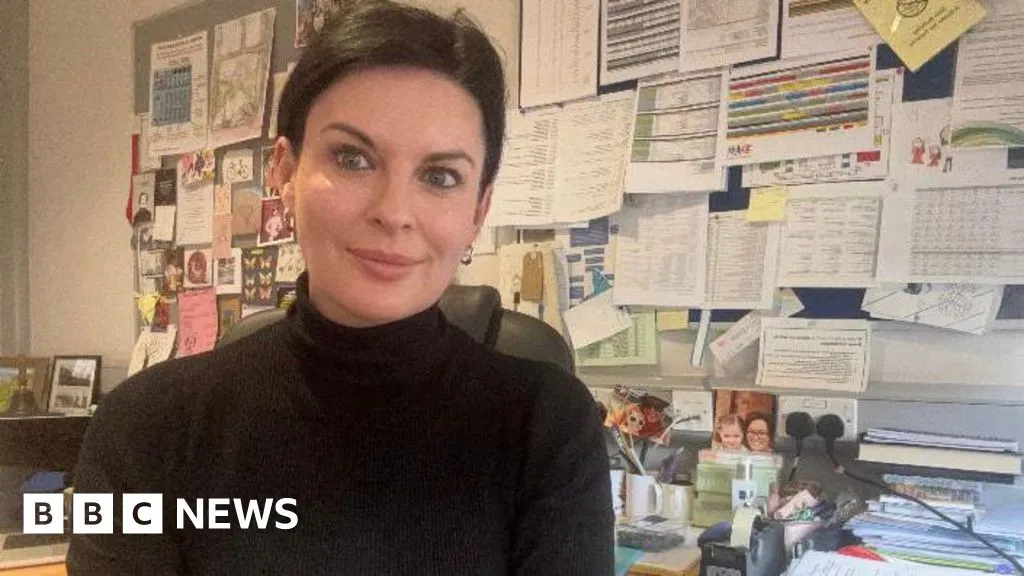 NI Education: Head teachers enter dispute with education department