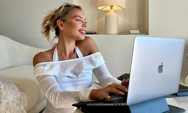 This viral ergonomic laptop sleeve is changing how we work